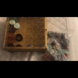 Stone and silicone gauges